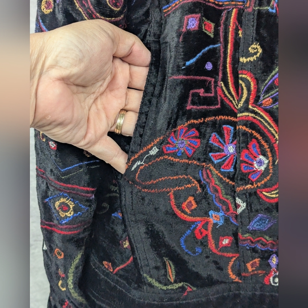 Laura Ashley Medium Embroidered On Black Velvet Jacket With Pockets - Picture 4 of 9